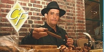 Cigar roller at SoCal golf dinner